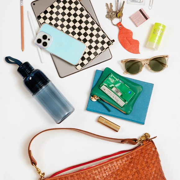 Clare V. Moyen Messenger Black Leather EUC - Picture 6 of 16